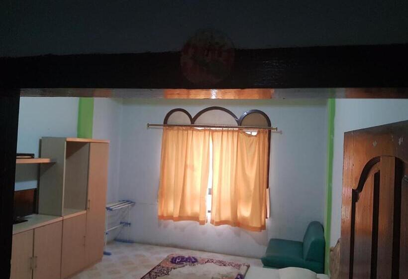 اتاق لوکس با تخت بزرگ, Oyo 93237 Hotel Triarga