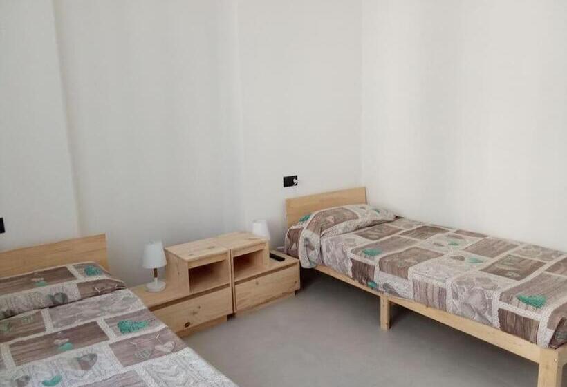 اتاق استاندارد, Amici Holiday Stazione