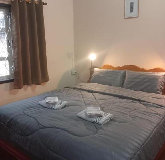 اتاق استاندارد, Bolaven Trail Guesthouse