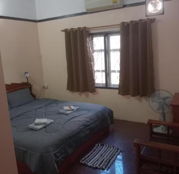 اتاق استاندارد, Bolaven Trail Guesthouse