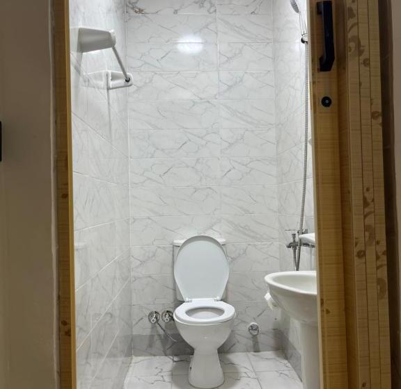 اتاق لوکس یک تخته, Revento