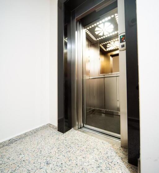 آپارتمان لوکس 1 خوابه, Saygın Apartments
