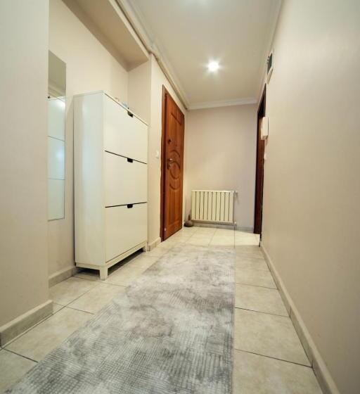 آپارتمان لوکس 1 خوابه, Saygın Apartments