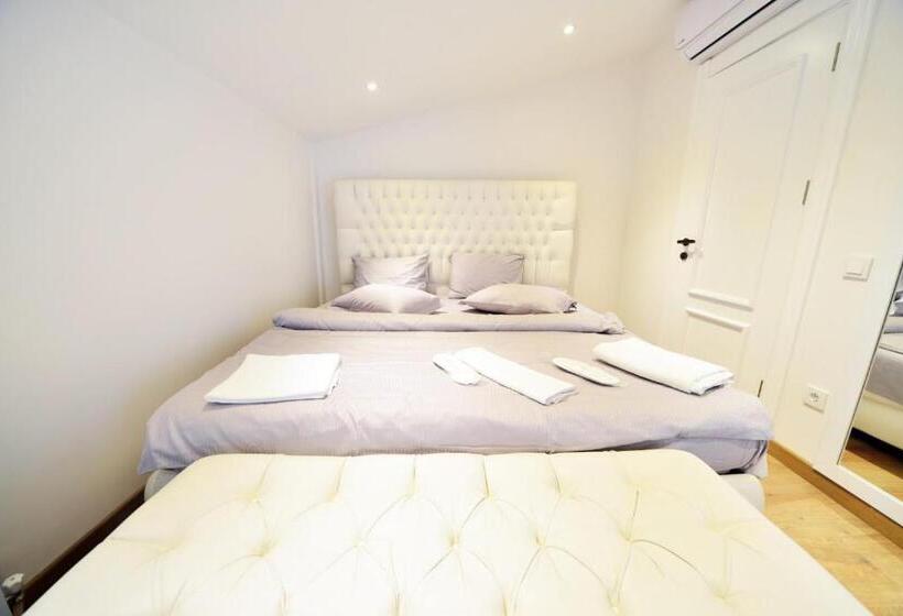 آپارتمان دوبلکس 1 خوابه, Saygın Apartments
