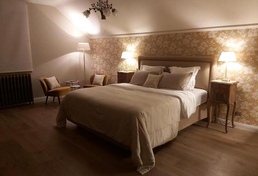 اتاق لوکس با تخت بزرگ, B&b Asmara