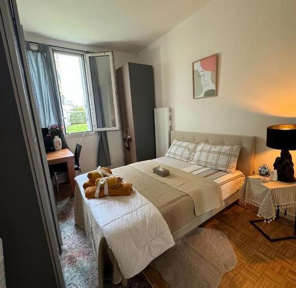 اتاق استاندارد با چشم‌انداز باغ, Near The Palace Of Versailles Breakfast+parking