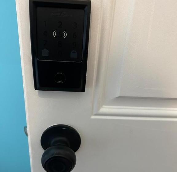 اتاق استاندارد با سرویس بهداشتی مشترک, East Harlem Hostel