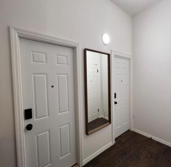 اتاق استاندارد, East Harlem Hostel