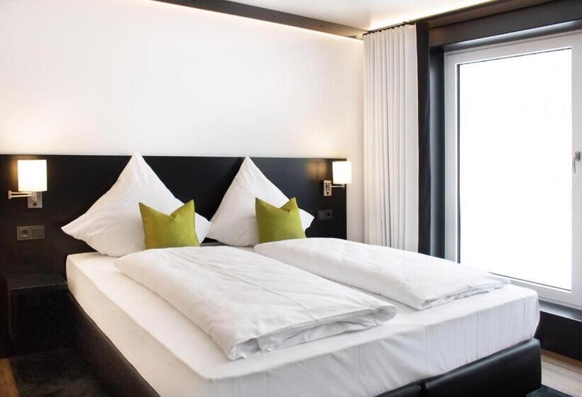 اتاق استاندارد, Hef Hotel By Wmm Hotels