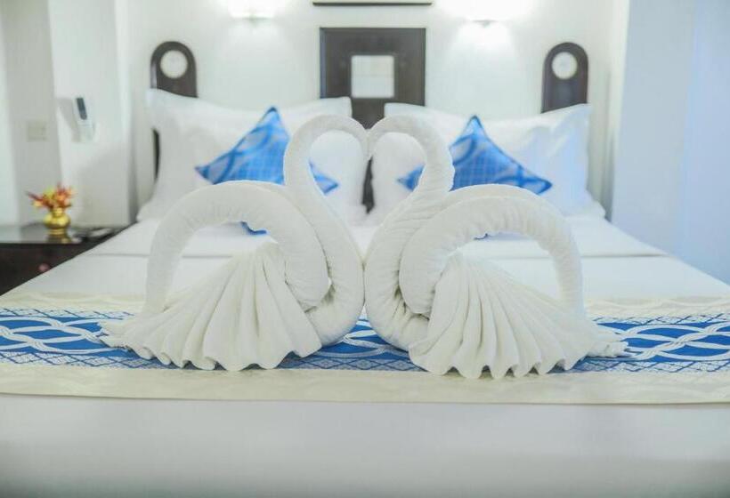 اتاق لوکس, Dalawella Beach Resort