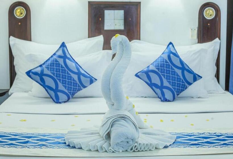 اتاق لوکس, Dalawella Beach Resort