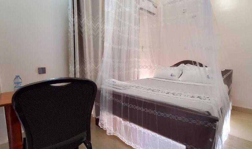 اتاق لوکس یک تخته, Komar Lira City