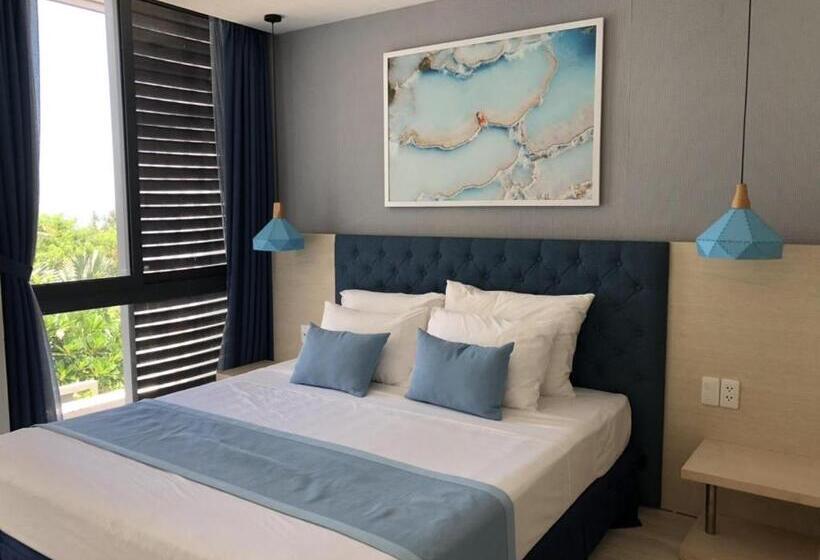 اتاق لوکس با بالکن, Lovely Room Oceanami Resort