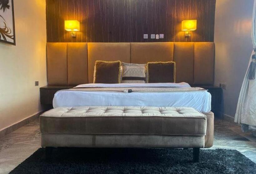 سوییت, Jj Mas Hotel And Suites
