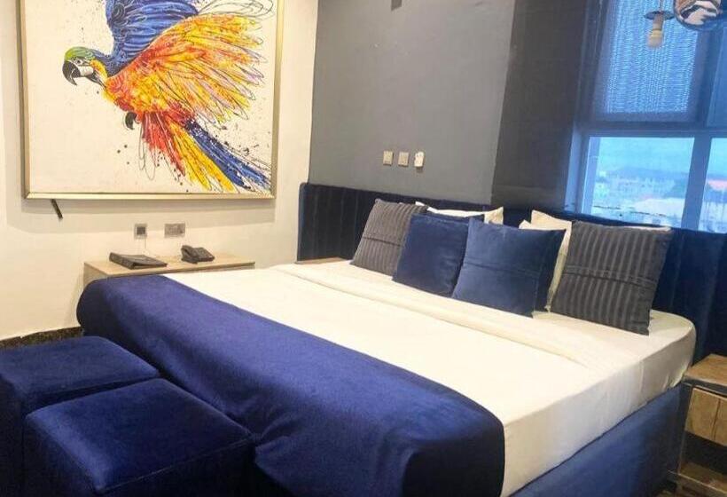 سوییت, Jj Mas Hotel And Suites