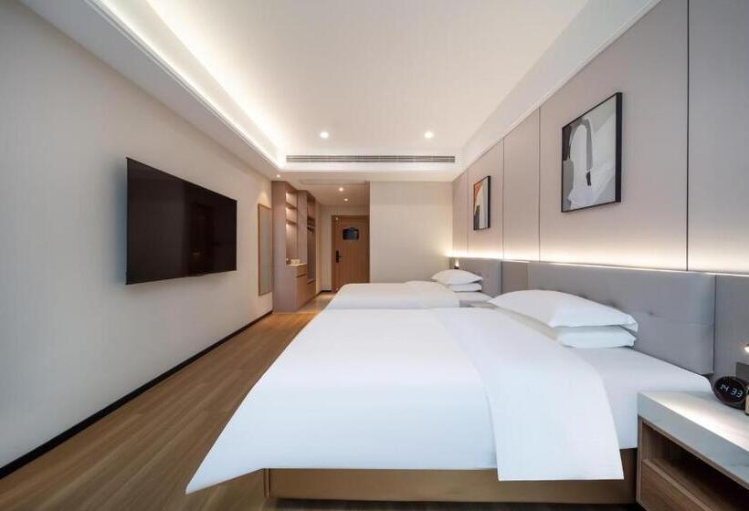 اتاق استاندارد با بالکن, Hefei Tom