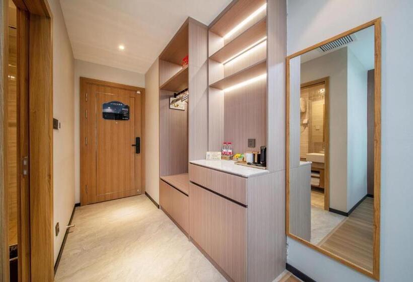 اتاق استاندارد با بالکن, Hefei Tom