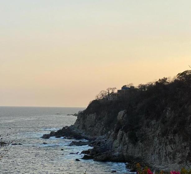 اتاق استاندارد چهارنفره با چشم‌انداز باغ, Bungalows Punta Conejo