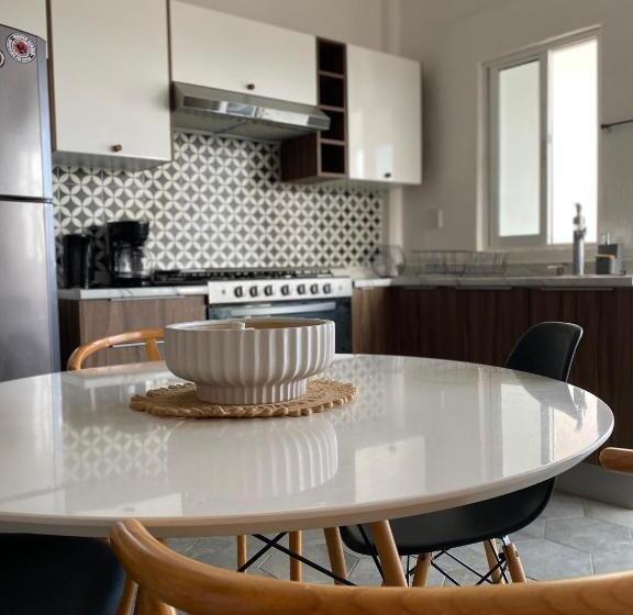 اتاق استاندارد چهارنفره با چشم‌انداز باغ, Bungalows Punta Conejo