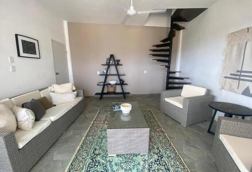 اتاق استاندارد چهارنفره با چشم‌انداز باغ, Bungalows Punta Conejo