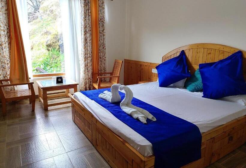اتاق استاندارد با چشم‌انداز کوهستان, Elegance Retreat Manali Luxury Boutique Stay