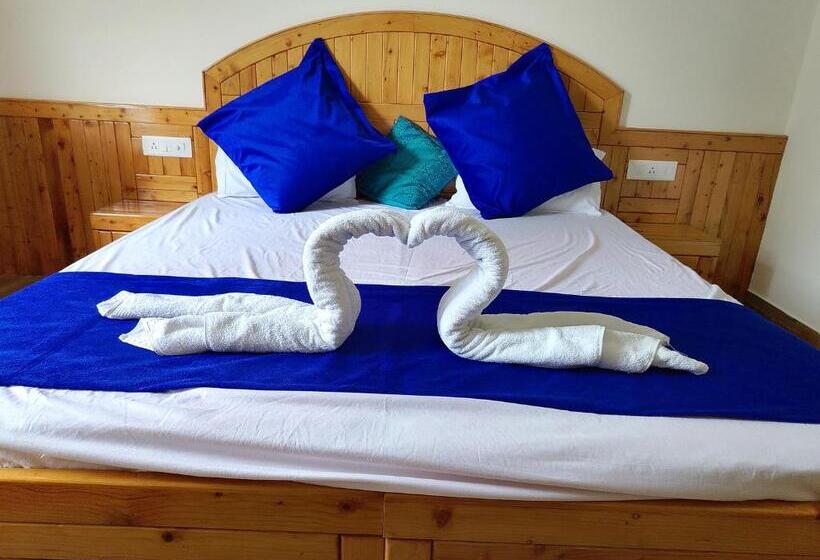 اتاق استاندارد با چشم‌انداز کوهستان, Elegance Retreat Manali Luxury Boutique Stay