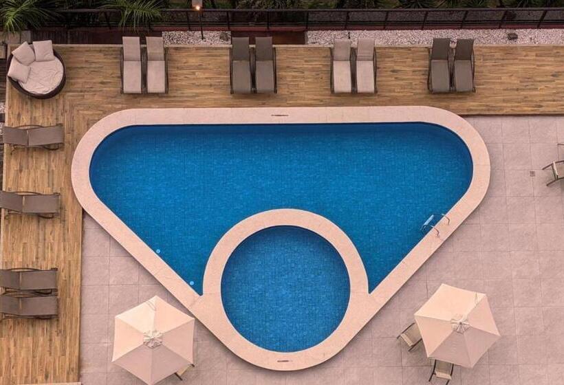 آپارتمان 1 خوابه با بالکن, Kubitschek Plaza Hotel   Flat Particular