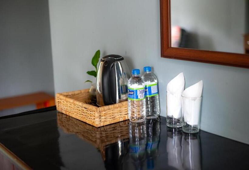اتاق استاندارد سه تخته با بالکن, Amanzi Residence