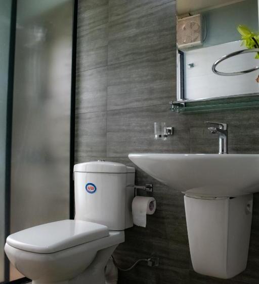 اتاق استاندارد سه تخته با بالکن, Amanzi Residence