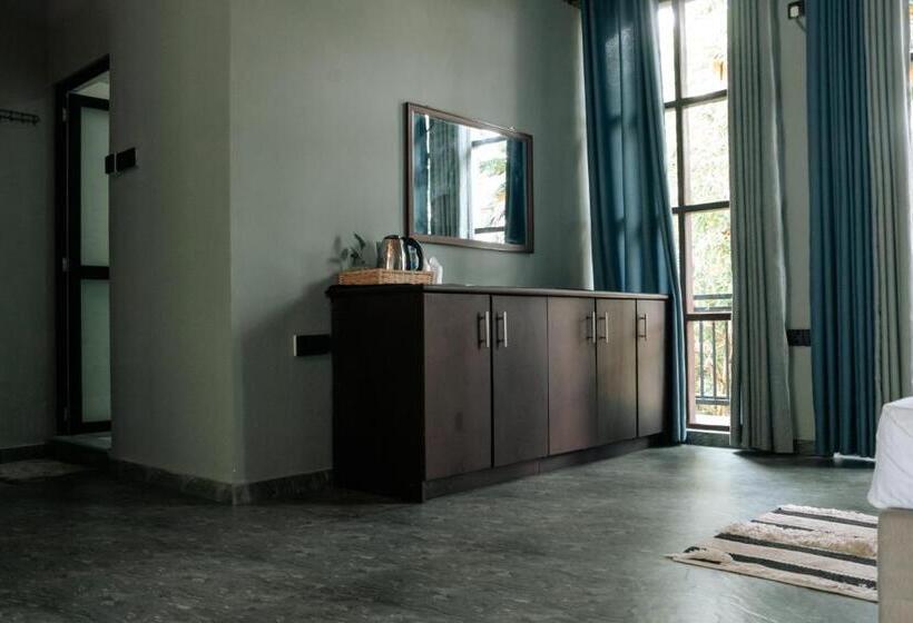 اتاق استاندارد سه تخته با بالکن, Amanzi Residence