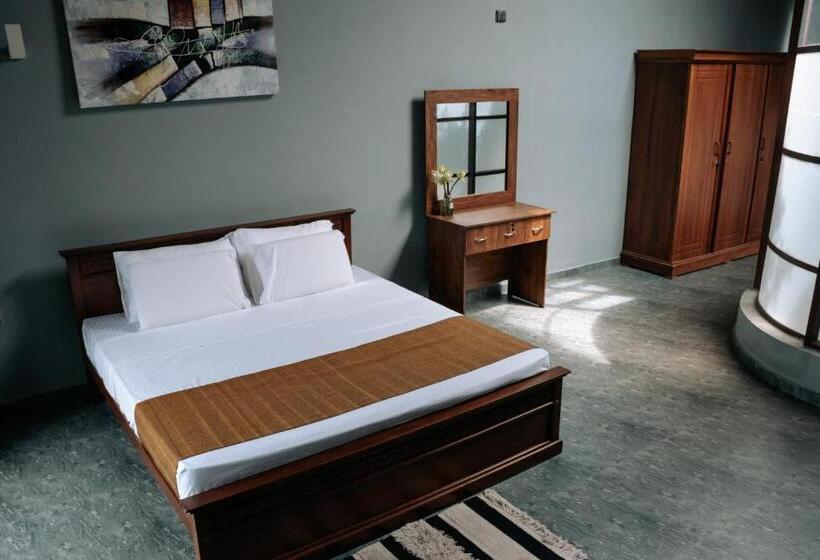 اتاق لوکس با بالکن, Amanzi Residence