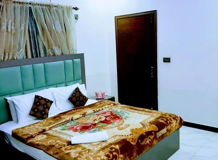 اتاق اکونومی, Galaxy Inn Karachi