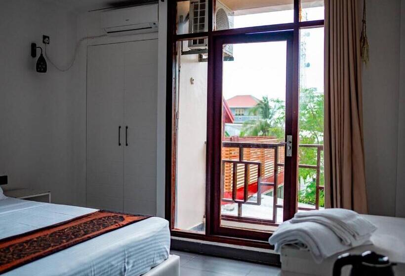 اتاق استاندارد با بالکن, Silver Oasis Maldives