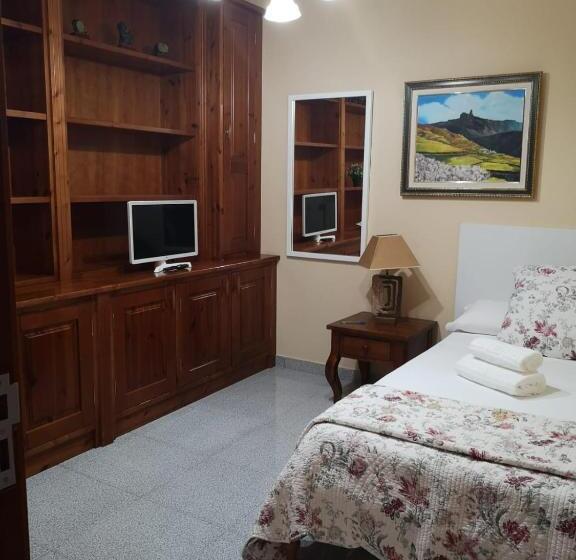 اتاق استاندارد یک تخته با سرویس بهداشتی مشترک, Vivienda El Timón
