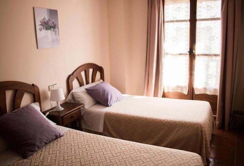 اتاق استاندارد, Pension Las Cuevas De Cañart