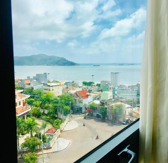 اتاق لوکس با چشم‌انداز دریا, Rustic Hotel Quy Nhon Powered By Aston