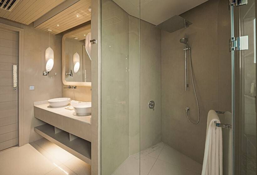 بانگلوی استاندارد, Tawila Island Resort
