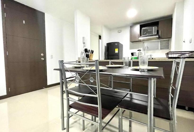 آپارتمان 1 خوابه, Apartamento Moderno En Conquistadotes, Excelente Ubicación