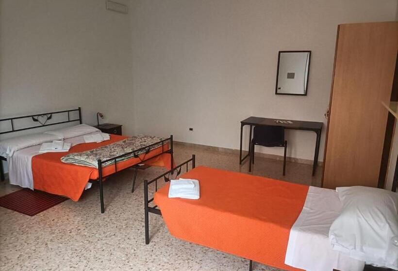 اتاق استاندارد چهار تخته, Casa D Alunzio   Case Per Ferie In Ospitalita  Diffusa