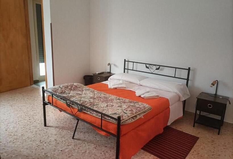اتاق استاندارد چهار تخته, Casa D Alunzio   Case Per Ferie In Ospitalita  Diffusa