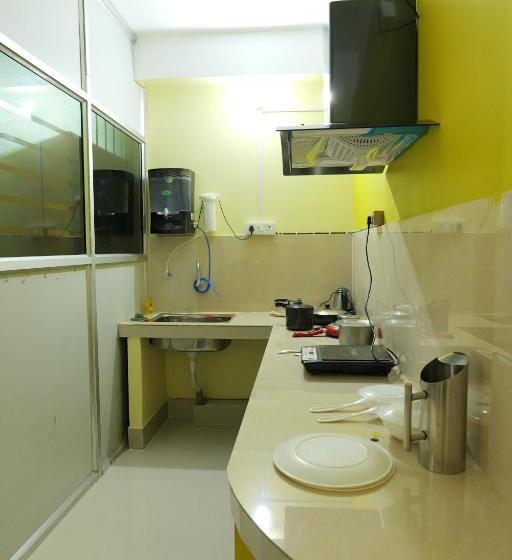 Апартаменты 2 Спальни, The Transit Stay Guwati