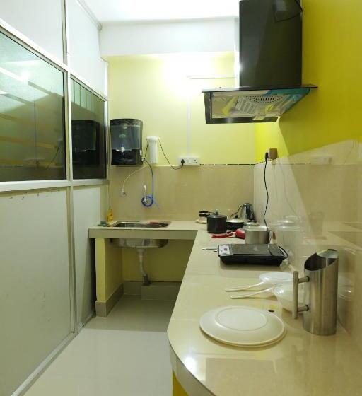 Апартаменты 2 Спальни, The Transit Stay Guwati