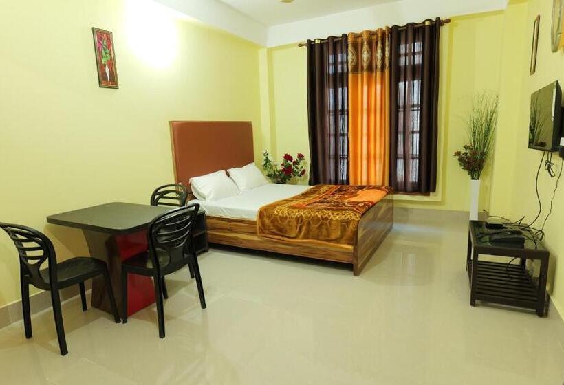 Апартаменты 2 Спальни, The Transit Stay Guwati