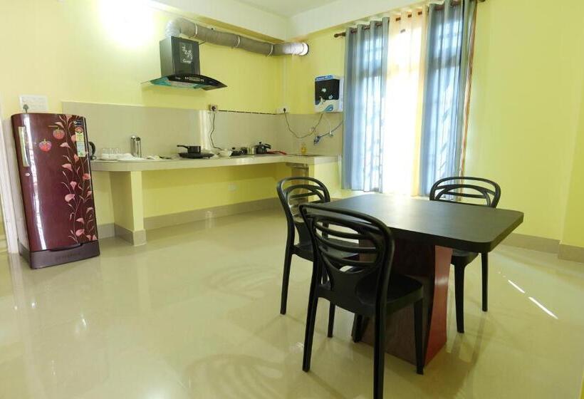 Апартаменты 3 Спальни, The Transit Stay Guwati