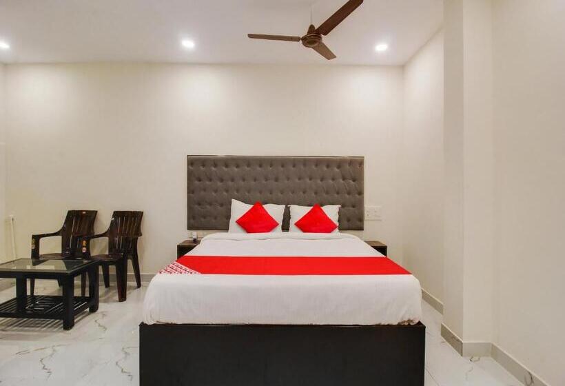 اتاق استاندارد, Super Oyo Sai Ganesh Residency