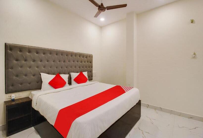 اتاق استاندارد, Super Oyo Sai Ganesh Residency