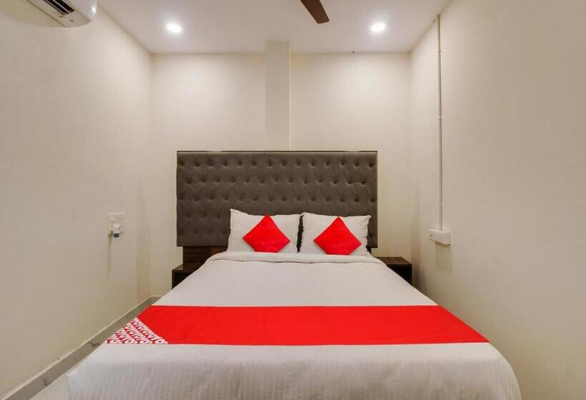 اتاق استاندارد, Super Oyo Sai Ganesh Residency