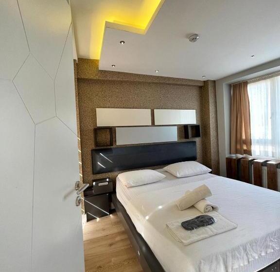 سوئیت 2 خوابه, The Sisli Luxury Corner Suit