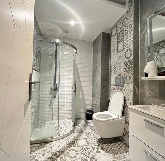 3 Bedroom Suite, The Sisli Luxury Corner Suit