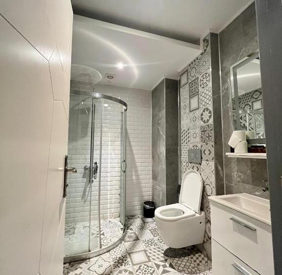 3 Bedroom Suite, The Sisli Luxury Corner Suit